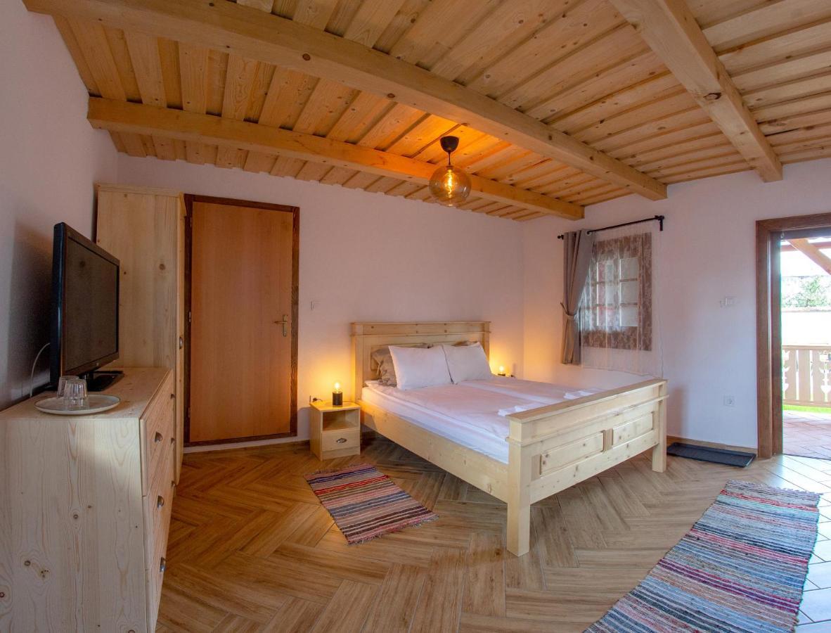 Pepi Vendeghaz - Casa De Oaspeti Pepi Joseni  Zewnętrze zdjęcie